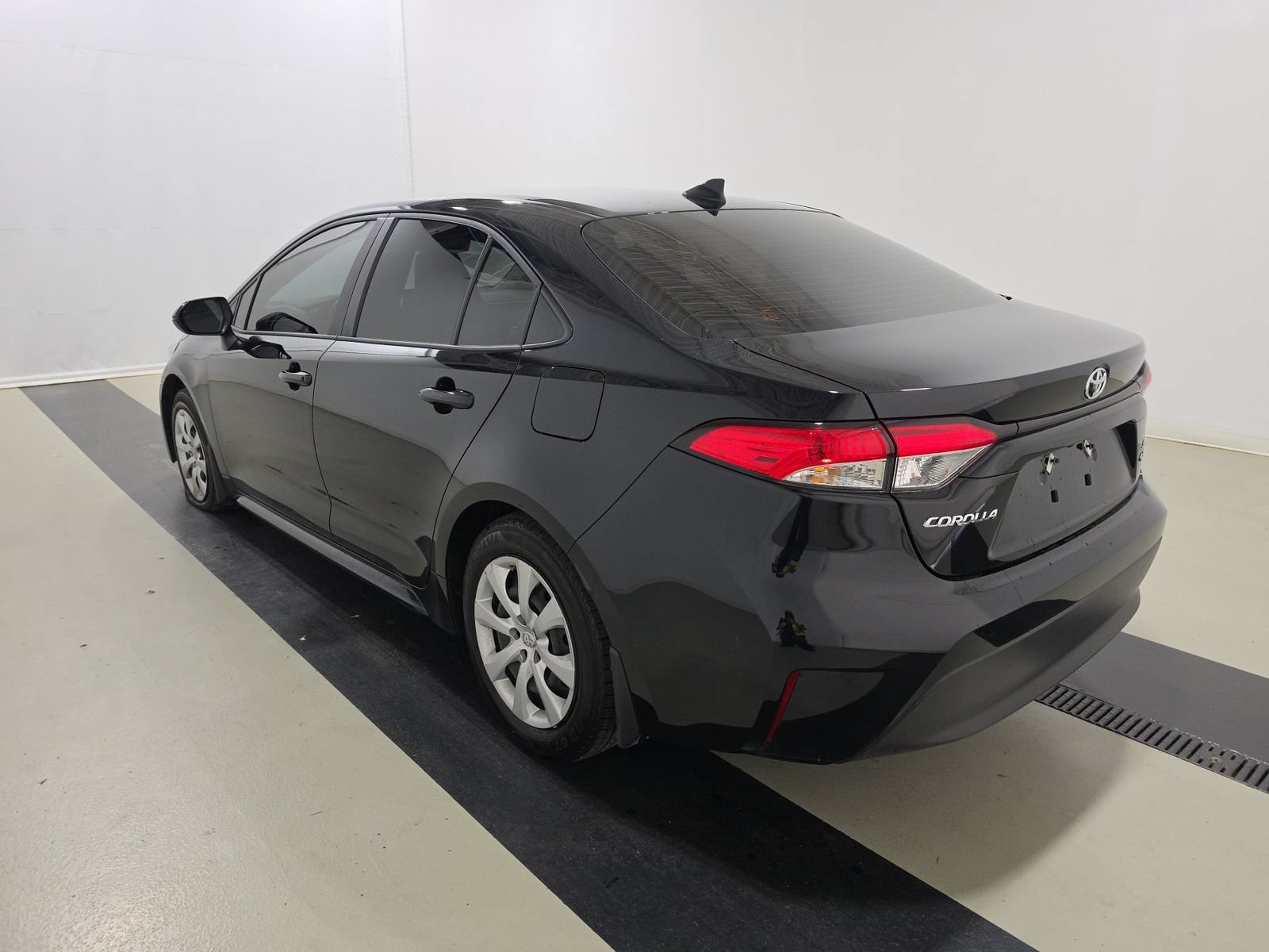 Certified 2026 Toyota Corolla LE FWD image 46