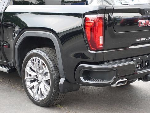 Used 2023 GMC Sierra 1500 Denali w/ Denali Reserve Package AWD/4WD image 11