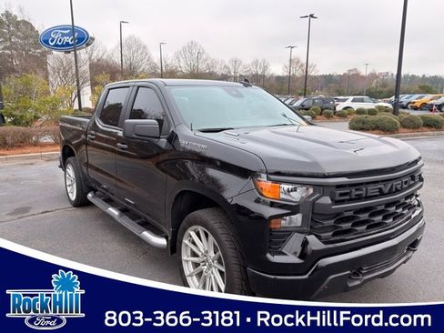 Used 2026 Chevrolet Silverado 1500 Custom image 1
