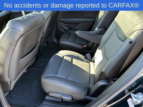 Used 2024 Cadillac XT6 Premium Luxury image 14