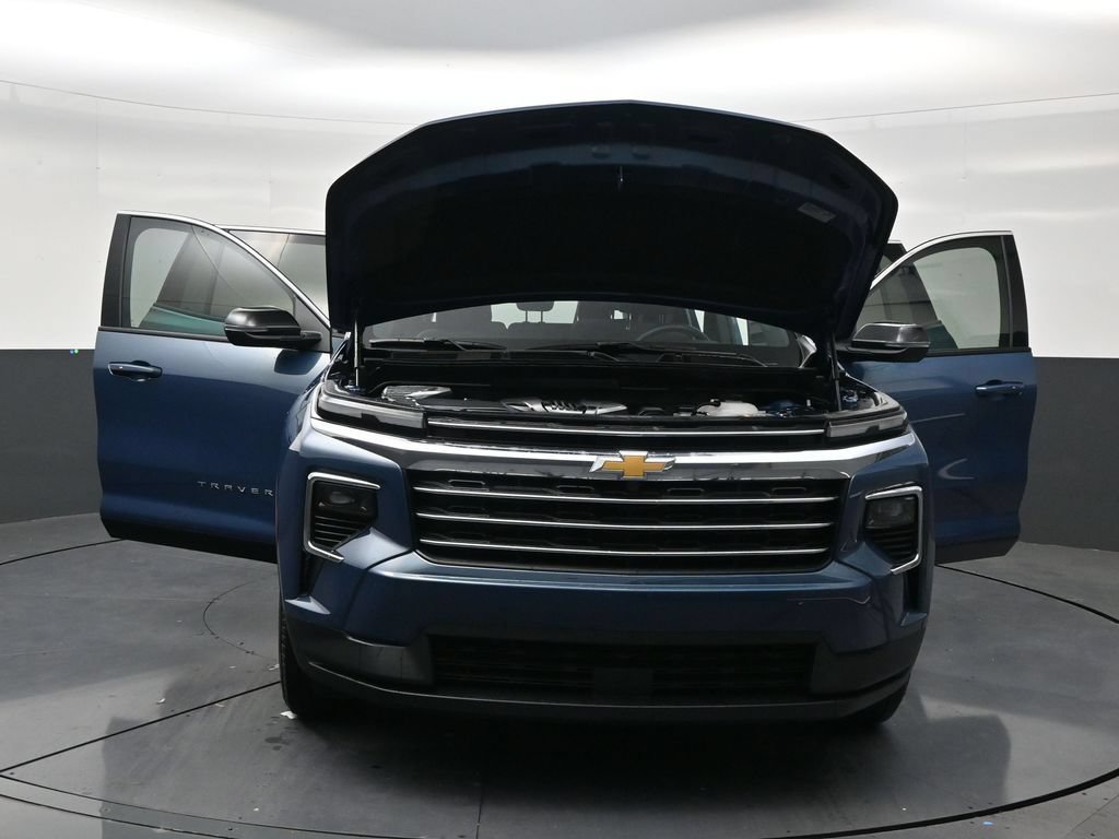 Used 2026 Chevrolet Traverse LT FWD image 33
