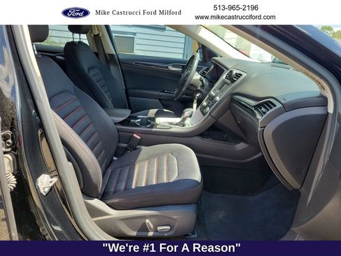 Used 2016 Ford Fusion SE w/ Equipment Group 201A FWD image 22