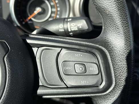 Used 2021 Jeep Wrangler Unlimited Sport AWD/4WD image 18