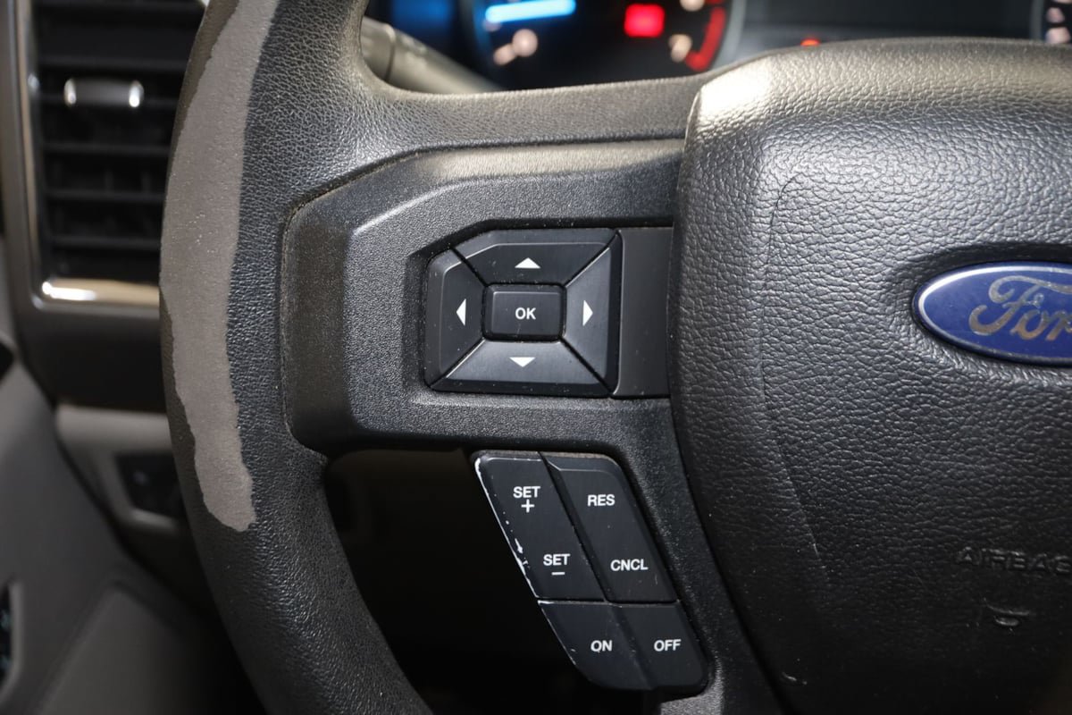 Used 2015 Ford F150 XLT RWD image 30