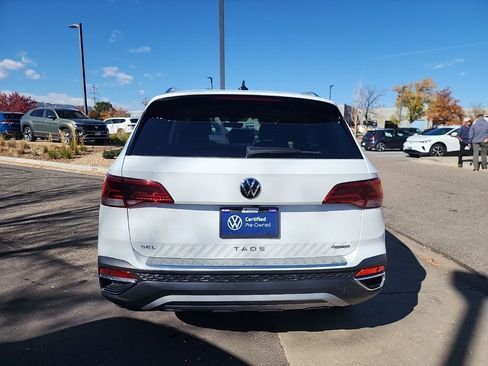 Certified 2024 Volkswagen Taos SEL image 5