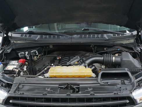 Used 2019 Ford F150 XLT w/ Equipment Group 302A Luxury AWD/4WD image 25