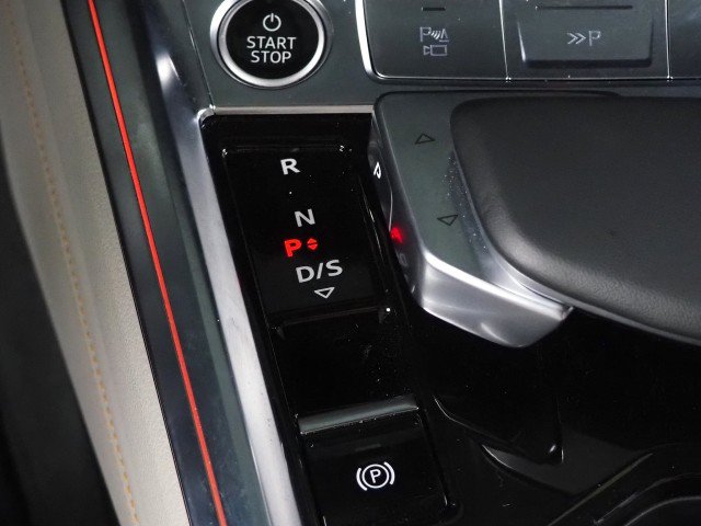 Used 2024 Audi Q8 e-tron Prestige AWD/4WD image 26