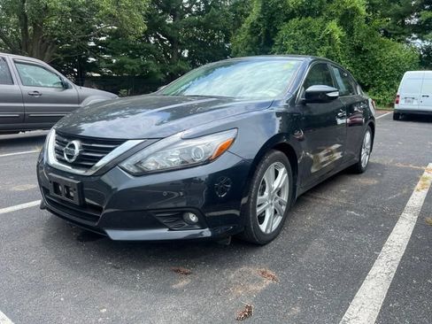 Used 2016 Nissan Altima 3.5 SL w/ 3.5 Technology Package FWD image 1