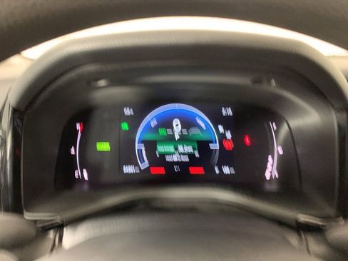 Used 2025 Toyota Camry LE image 18