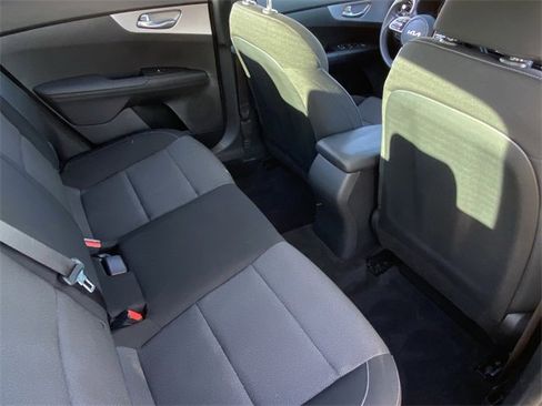 Used 2023 Kia Forte LXS w/ LXS Technology Package image 22