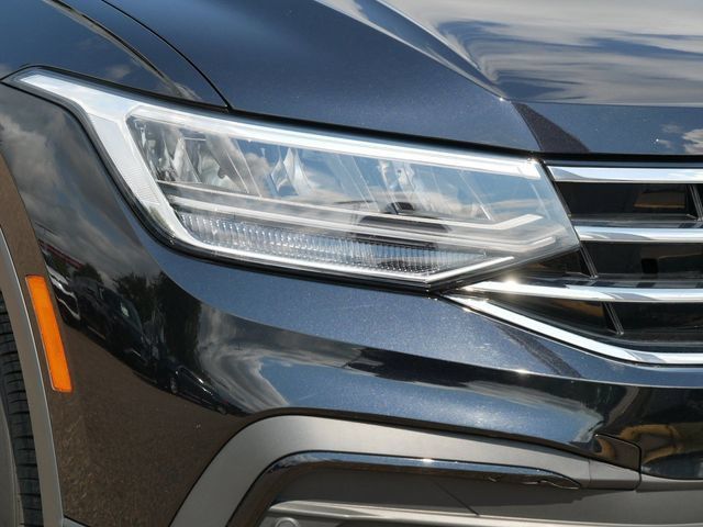 Certified 2023 Volkswagen Tiguan SE AWD/4WD image 10