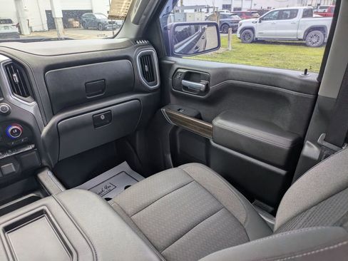 Used 2021 Chevrolet Silverado 1500 LT Trail Boss AWD/4WD image 16