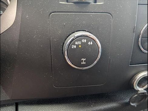 Used 2011 Chevrolet Silverado 1500 LT w/ All-Star Edition AWD/4WD image 11