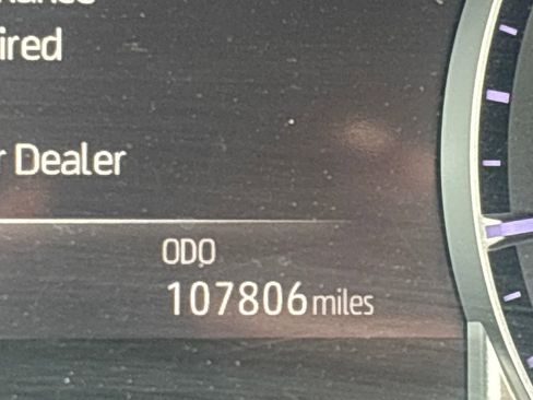 Used 2022 Toyota Highlander XLE FWD image 24