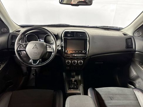 Used 2025 Mitsubishi Outlander Sport ES AWD/4WD image 12