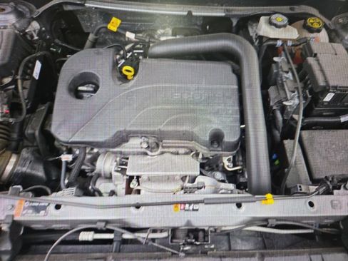 Used 2024 GMC Terrain SLT image 21