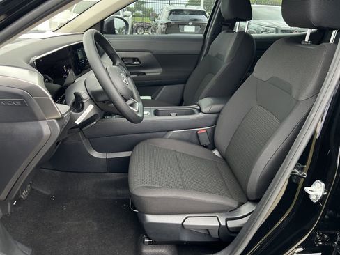 New 2026 Nissan Kicks S image 12