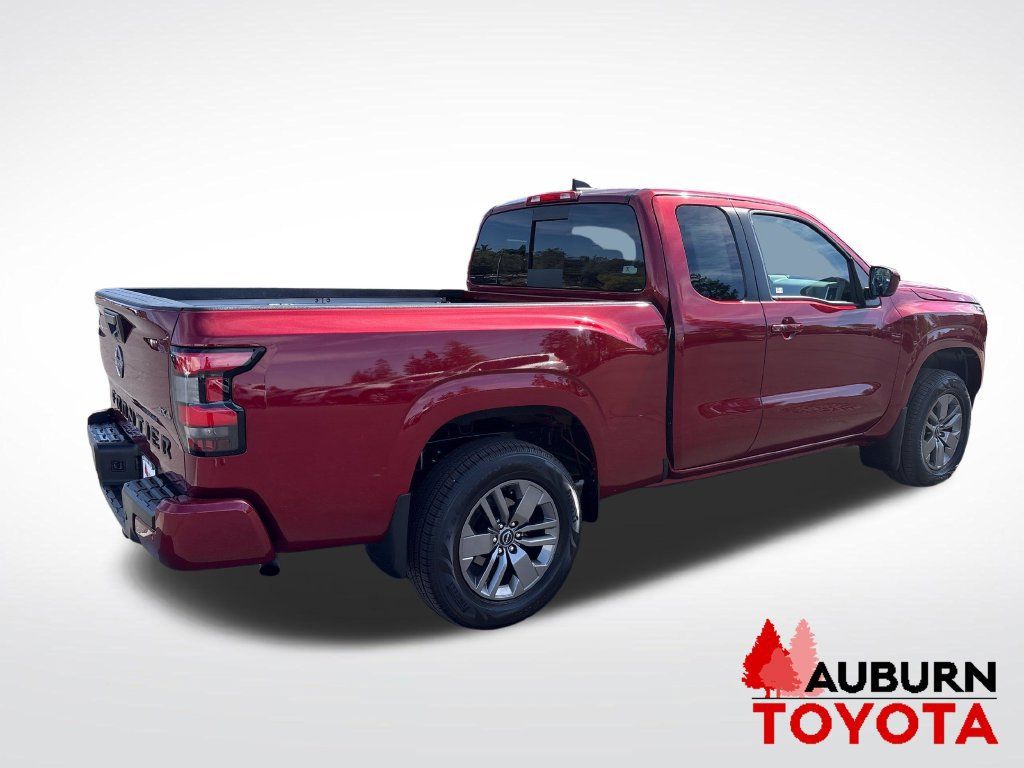 Used 2025 Nissan Frontier SV w/ SV Convenience Package AWD/4WD image 5