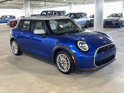 Used 2025 MINI Cooper S FWD image 1