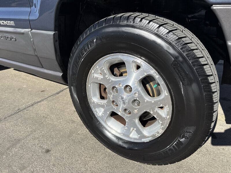 Used 2000 Jeep Grand Cherokee Laredo AWD/4WD image 13