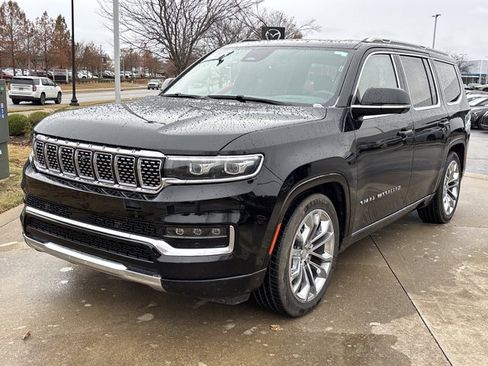 Used 2023 Jeep Grand Wagoneer Series II w/ Premium Group II image 13