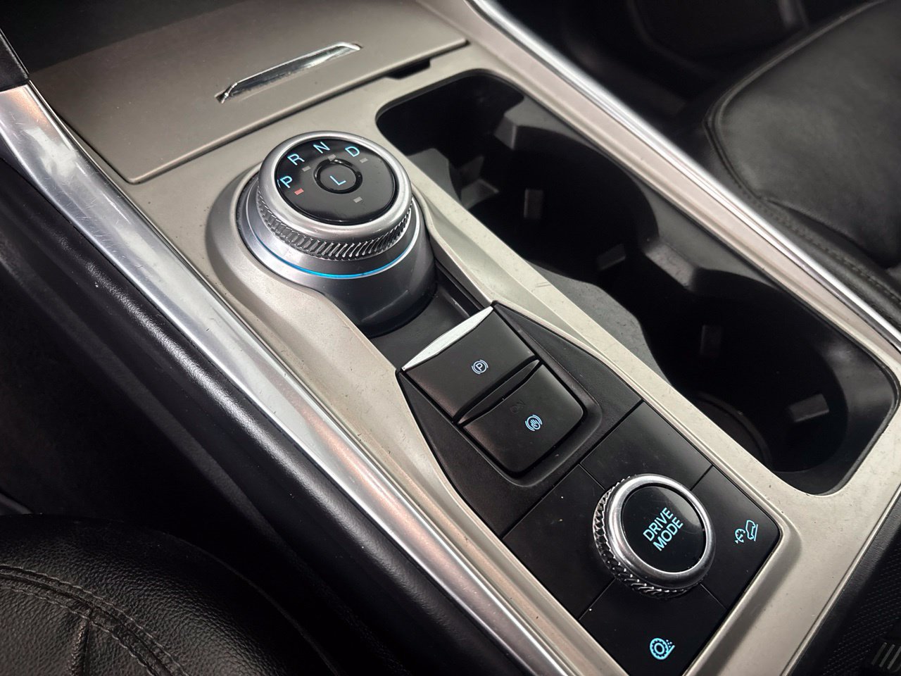Used 2022 Ford Explorer Limited AWD/4WD image 17