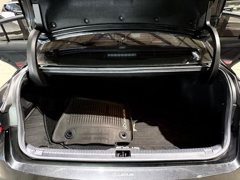Used 2022 Lexus IS 300 w/ Premium Package RWD image 19