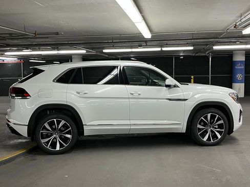 New 2026 Volkswagen Atlas Cross Sport SEL Premium R-Line AWD/4WD image 40