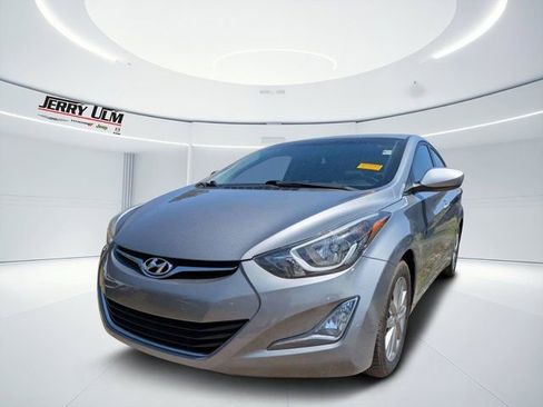 Used 2014 Hyundai Elantra SE w/ Option Group 02 FWD image 6