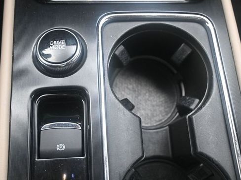 Used 2021 Lincoln Corsair Reserve w/ Equipment Group 201A image 23