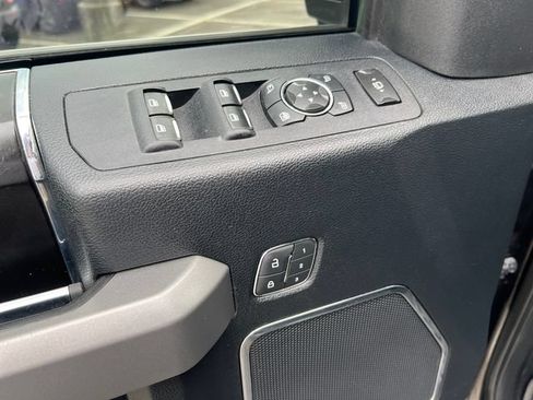 Used 2019 Ford F250 Platinum w/ Platinum Ultimate Package AWD/4WD image 12