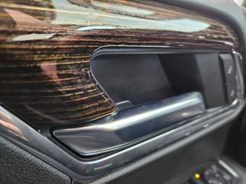 Used 2025 GMC Sierra 1500 Elevation w/ Elevation Premium Package image 18