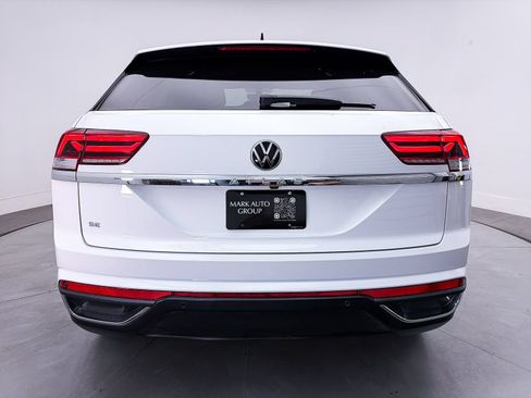 Used 2023 Volkswagen Atlas Cross Sport SE w/ Panoramic Sunroof Package FWD image 13