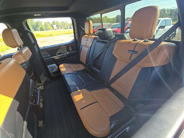 Used 2024 Ford F250 Platinum AWD/4WD image 8