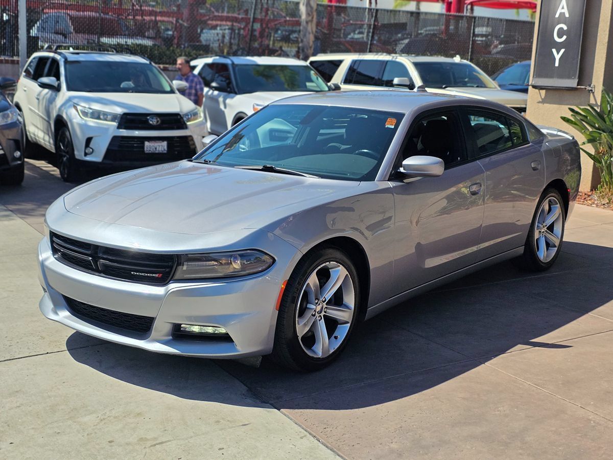 Used 2016 Dodge Charger R/T RWD image 5