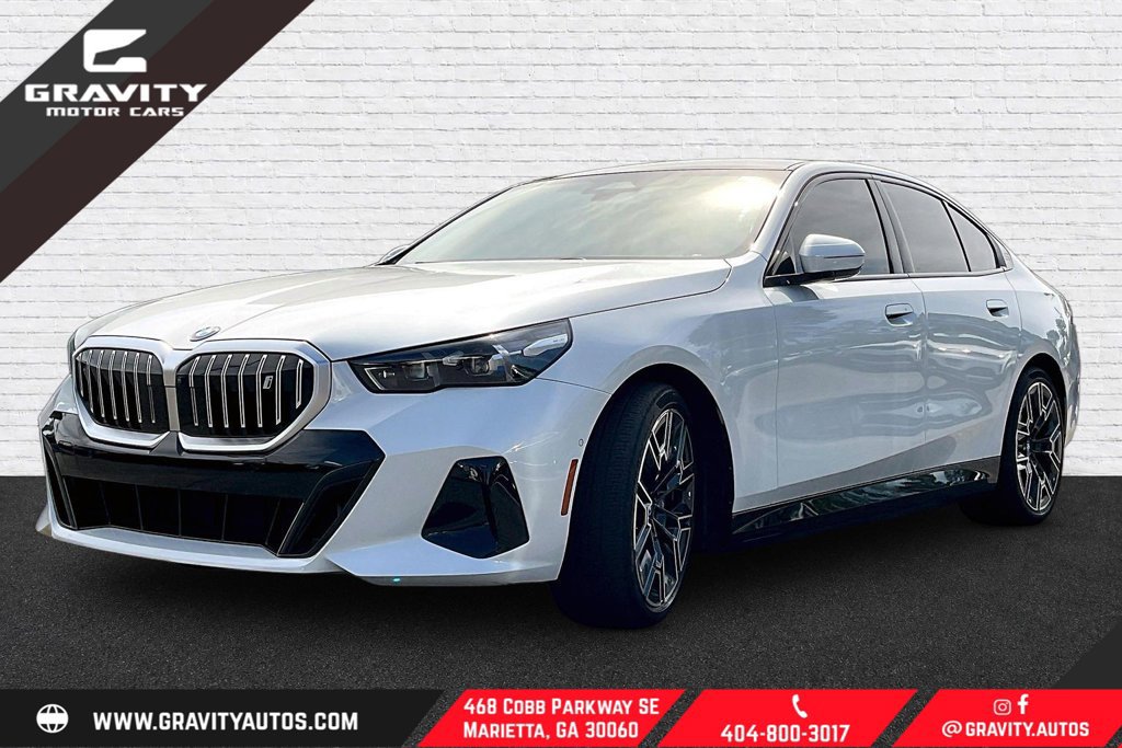 Used 2024 BMW i5 eDrive40i w/ Executive Package RWD image 1
