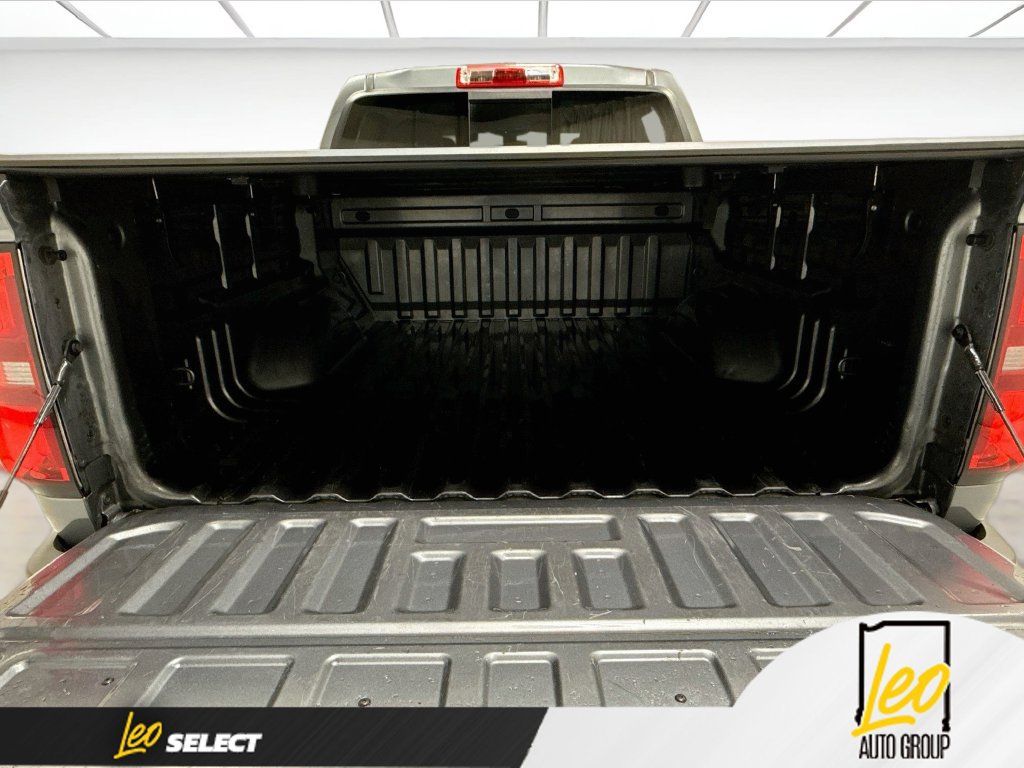 Used 2022 Chevrolet Colorado LT w/ LT Convenience Package AWD/4WD image 26