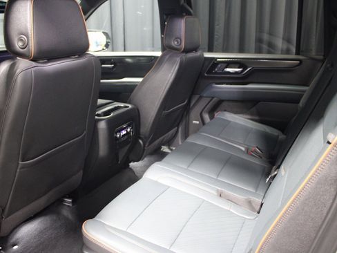 Used 2025 GMC Yukon XL AT4 w/ Premium Trailering Package image 25