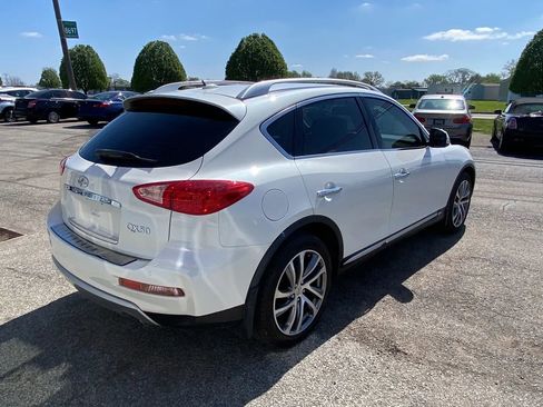 Used 2017 INFINITI QX50 2WD w/ Premium Plus Package image 12