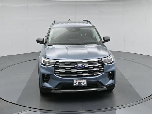 Used 2025 Ford Explorer Active w/ Active Comfort Package RWD image 40