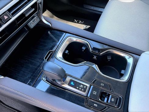 Used 2024 Lexus RX 350 FWD w/ Technology Package image 17