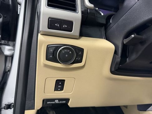 Used 2021 Ford F250 Lariat w/ Lariat Value Package image 16