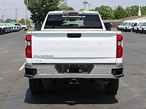 Used 2025 Chevrolet Silverado 2500 W/T w/ WT/CX Safety Package AWD/4WD image 9