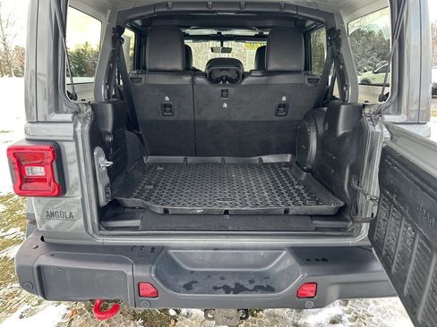 Used 2020 Jeep Wrangler Unlimited Rubicon w/ Dual Top Group AWD/4WD image 9