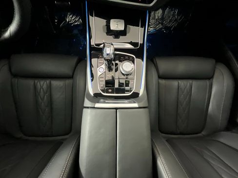 Used 2025 BMW ALPINA XB7 image 14