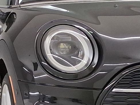 Certified 2024 MINI Cooper Clubman S FWD image 9