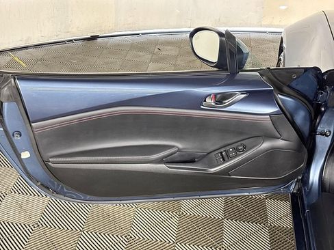 Used 2016 MAZDA MX-5 Miata Grand Touring RWD image 10