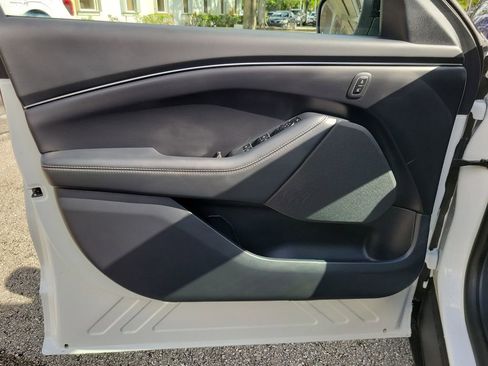 Certified 2025 Ford Mustang Mach-E Select RWD image 12