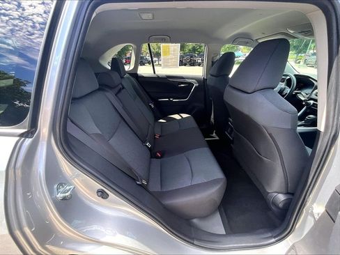 Used 2025 Toyota RAV4 XLE AWD/4WD image 16