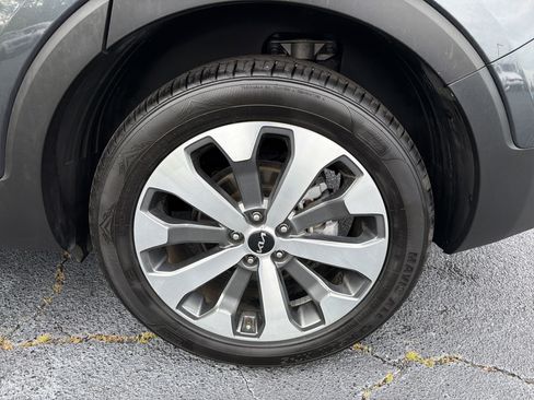 Used 2022 Kia Telluride S FWD image 18